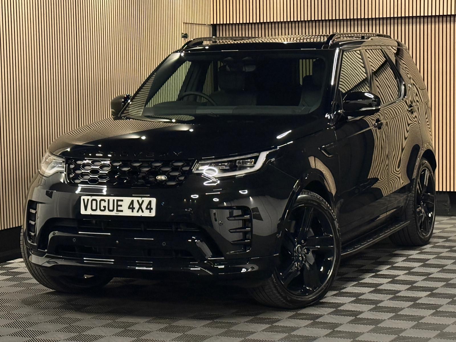 Land Rover Discovery Commercial at VOGUE 4X4
