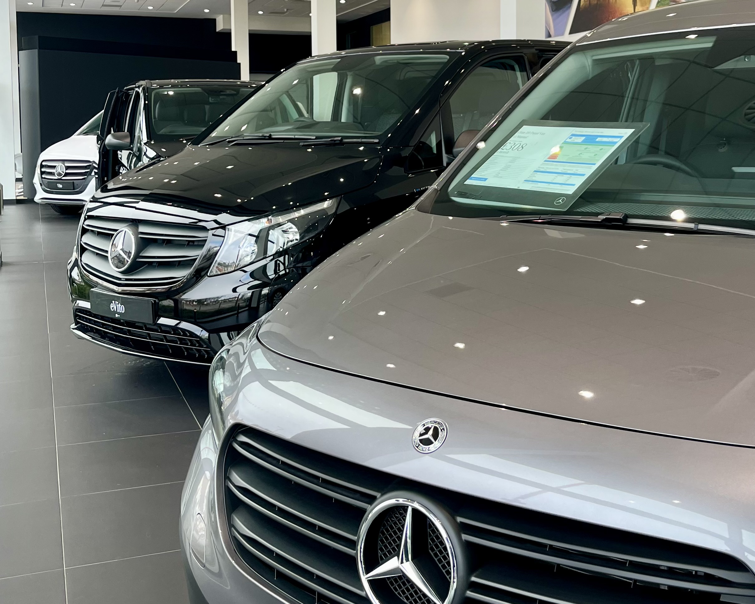 Mercedes Commercial Showroom Birmingham